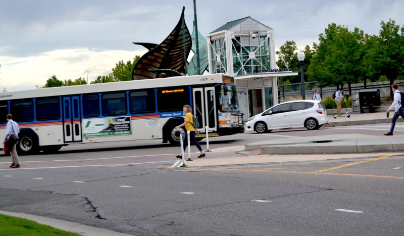 Bulb-outs shorten crossings for people walking and act as a pedestrian refuge.