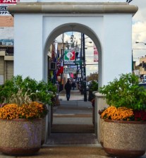 This arch over 26th Street, built in the 1980s and recently restored, welcomes people to la Villita - and to the second busiest retail corridor in the city after the Magnificant Mile.