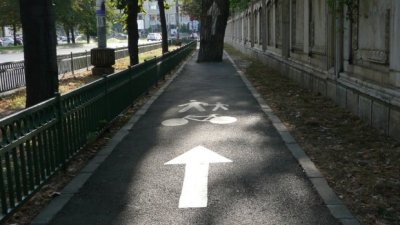 Protected bike lane